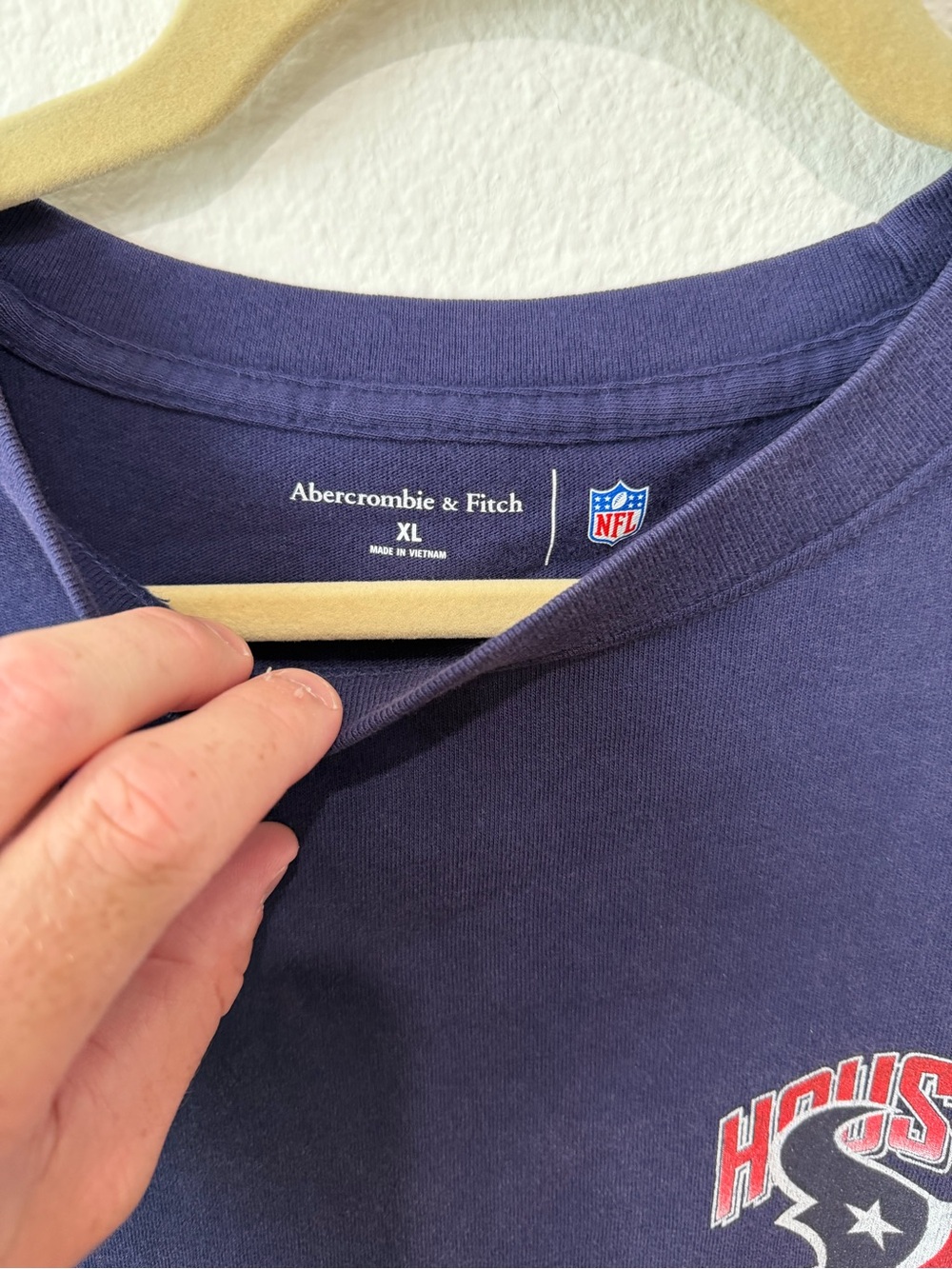 Abercrombie & Fitch Navy Houston Texans Logo Tee - Picture 2 of 3